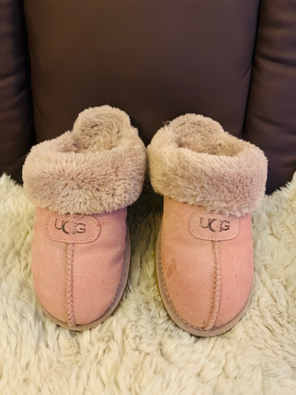 UGG Women’s Shearling-Lined Slippers in Dusty Pink - Picture 3 of 15